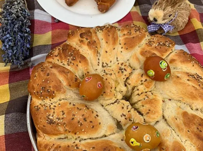 Joen Village 4* Librazhet