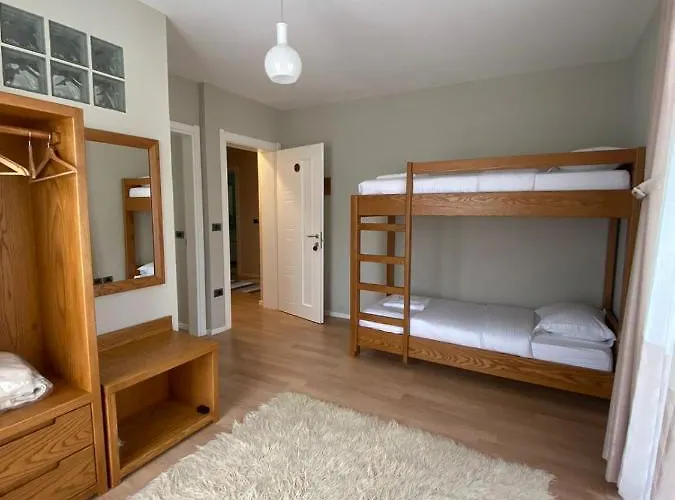 Joen Village Gæstehus 4*