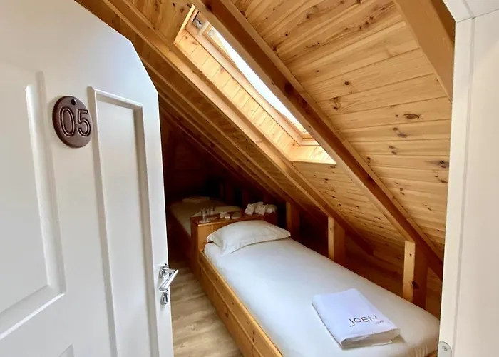 Joen Village Librazhet