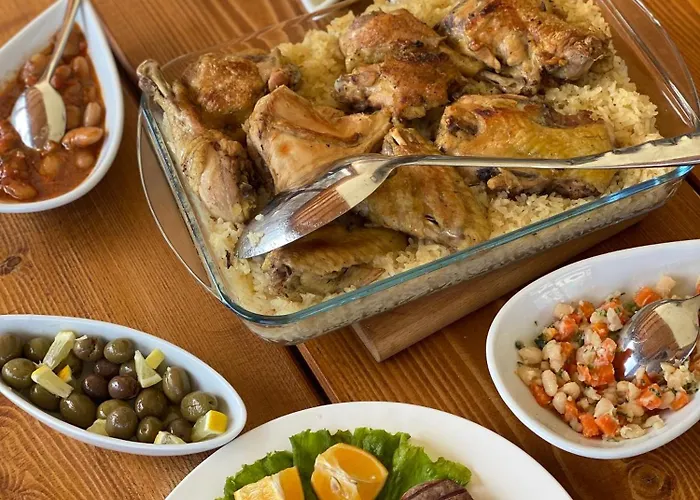 Joen Village 4* Librazhet